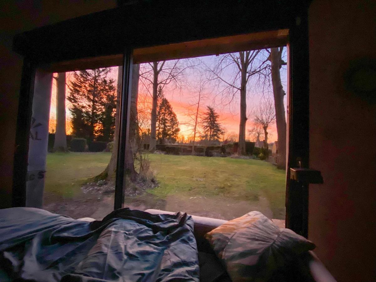 Capsule Nature & Photos - Jacuzzi - Netflix & Home Cinema - Ps5 & Jeu Thun-Saint-Martin 外观 照片