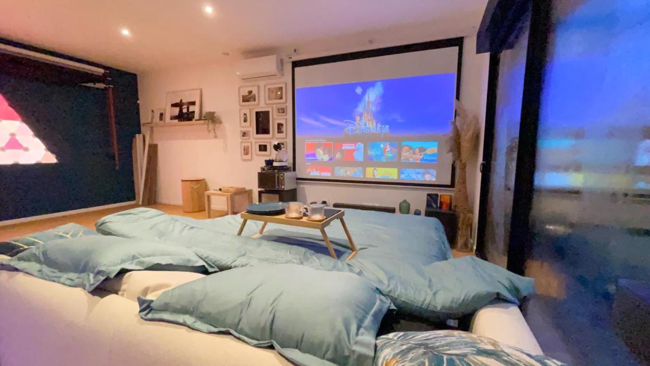 Capsule Nature & Photos - Jacuzzi - Netflix & Home Cinema - Ps5 & Jeu Thun-Saint-Martin 外观 照片