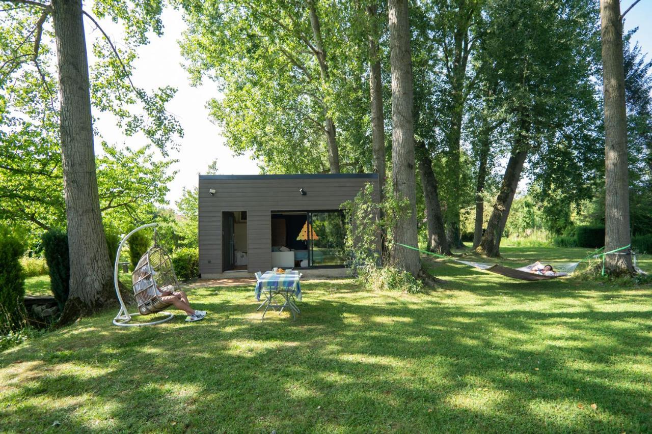 Capsule Nature & Photos - Jacuzzi - Netflix & Home Cinema - Ps5 & Jeu Thun-Saint-Martin 外观 照片